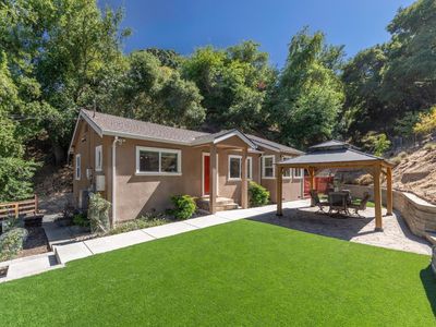 22304 Regnart Rd, Cupertino, CA, 95014