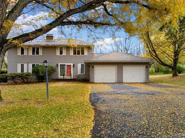 17 Barley Mow Run, New Hartford, NY 13413