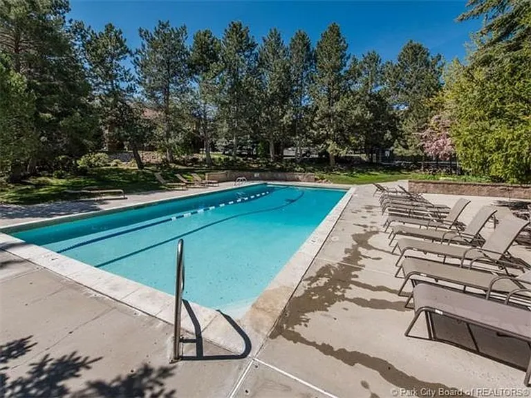 2025 Canyons Resort Dr #S6 — Photo 16