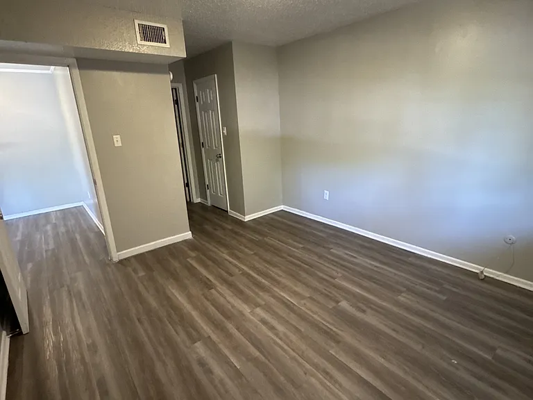 3801 Magnolia St — Photo 18