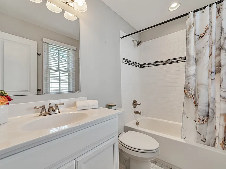 bath room 1