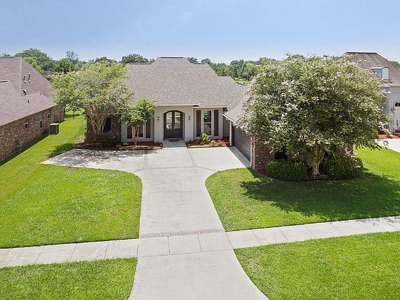 2nd image of 18171 Lake Harbor Ln