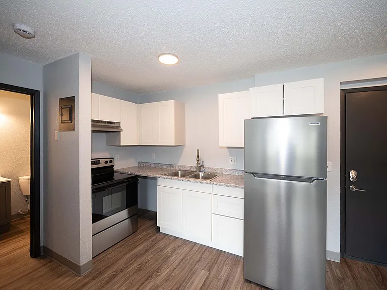Meadow Park Apartments — Photo 41