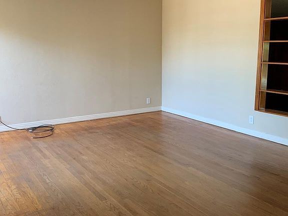 3rd image of 610 Era Ave
