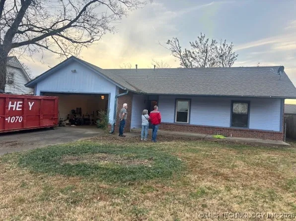 1307 W Doris St, Claremore, OK 74017