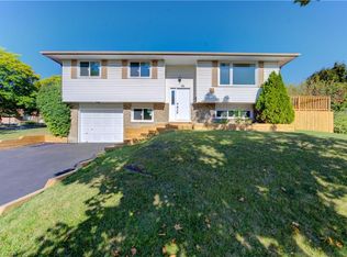 90 Culpepper Dr, Waterloo, ON N2L 5S1