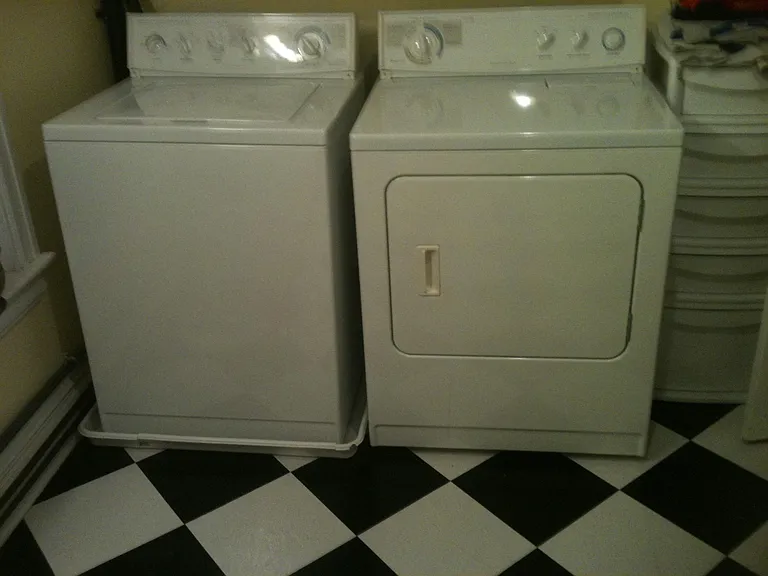 17 Walnut St — Photo 4