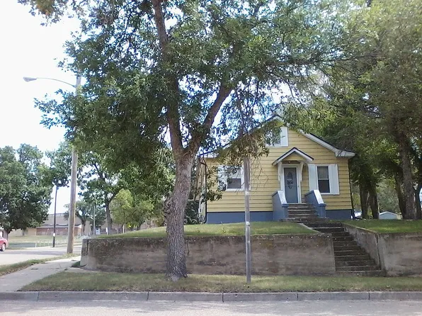 101 SE 2nd St, Linton, ND 58552