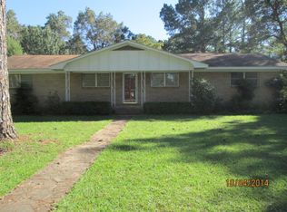 2326 Whispering Pines Rd, Albany, GA 31707