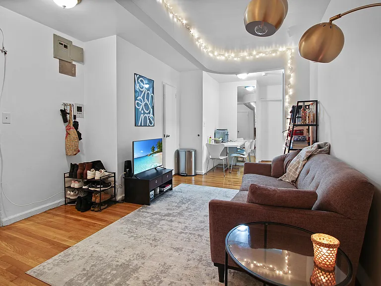 315 E 56th St #5F — Photo 1