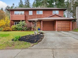 1600 Embleton Cres, Courtenay, BC V9N6N8