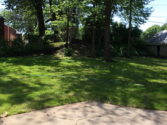 3rd image of 7320 Winchester Dr