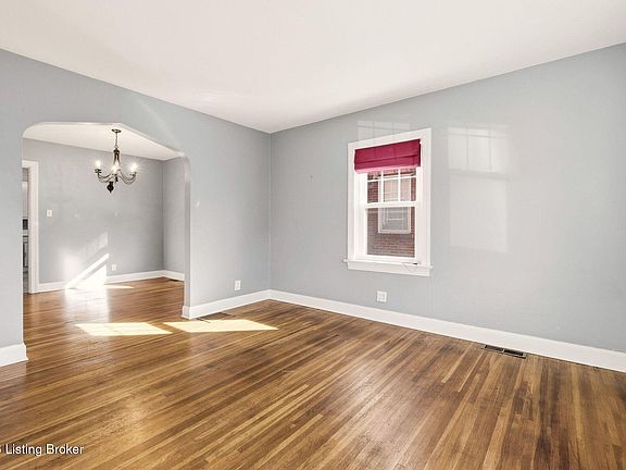 4th image of 2545 Ridgewood Ave