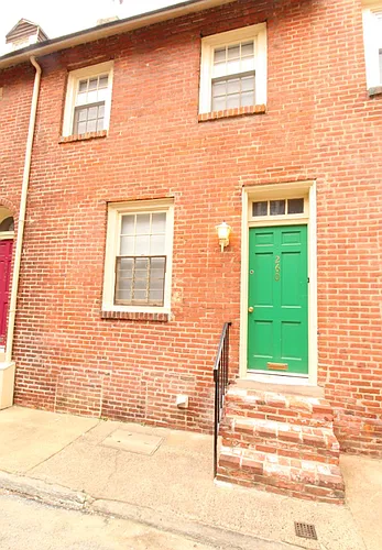 260 S Alder St Photo 1