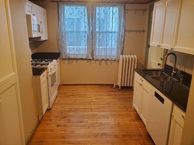 2nd image of 2317 Garfield Ave Floor 1