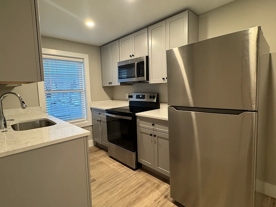 112 Broadway #1