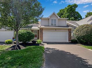 3 Towne Square Dr, Lancaster, NY