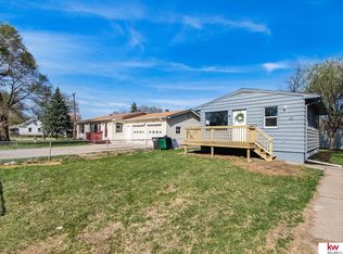 4551 N 16th St, Omaha, NE 68110