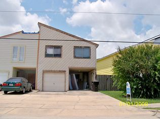 815 Knights Bridge Ln #4-815B, Houston, TX 77058