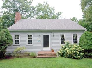 21 8th Ave, Halifax, MA 02338