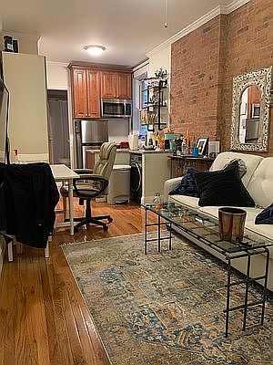 3rd image of 40 Morton St APT 2A