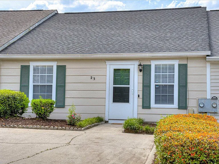 23 Londonberry Ln — Photo 3