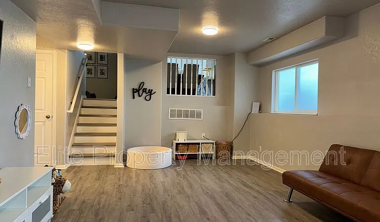 1150 S Los Charros Dr — Photo 22