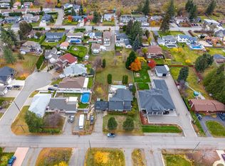 2439 Sunset Dr, Kamloops, BC V2C4K1