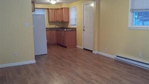 2nd image of 136 Blithewood Ave