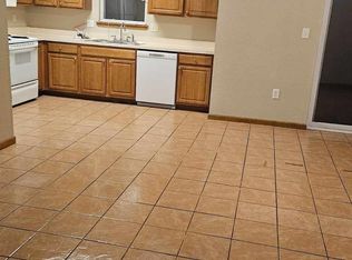 425 Thornton St APT A, Leavenworth, KS 66048