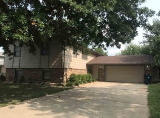 8639 E Hurst St, Wichita, KS 67210