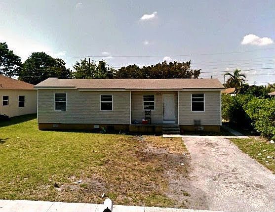 1st image of 2960 NW 6th Ct