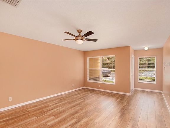 3rd image of 9416 Charlesberg Dr