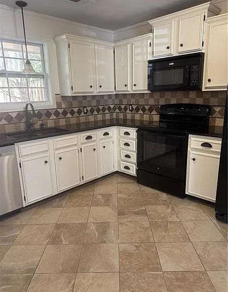 2907 Queen Anne Ct — Photo 5
