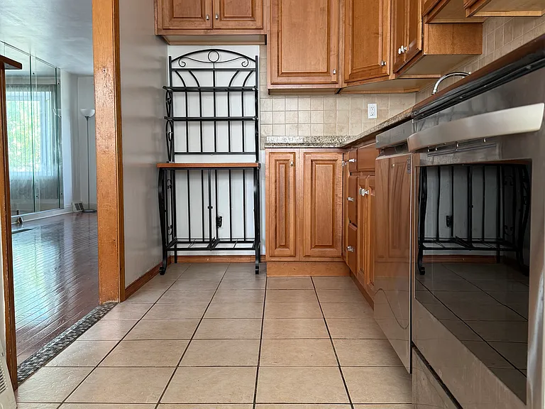 2824 Hellerman St — Photo 8