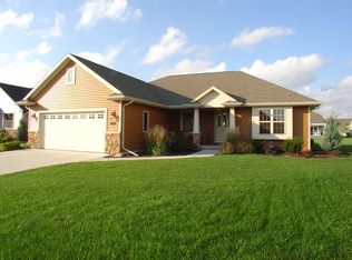 1455 Aviator Ct, De Pere, WI 54115