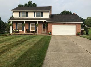 5852 Regay Dr, Akron, OH 44319