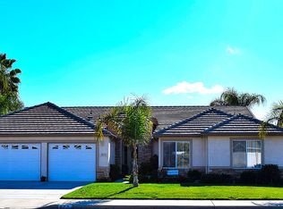 977 W Pepper Dr, Hanford, CA 93230