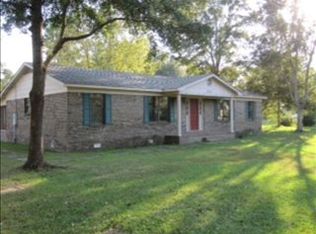 303 Shriver Ave W, Summerdale, AL 36580