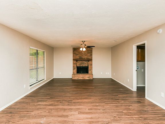 5th image of 3956 Wrenwood Dr