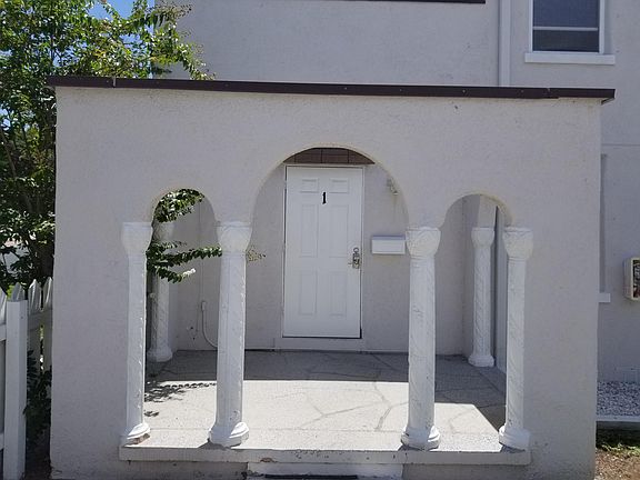 4th image of 1830 22nd Ave S