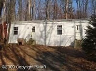 1105 Silver Maple Rd W, Effort, PA 18330