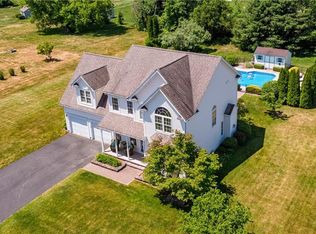13 Deer Run, Enfield, CT 06082