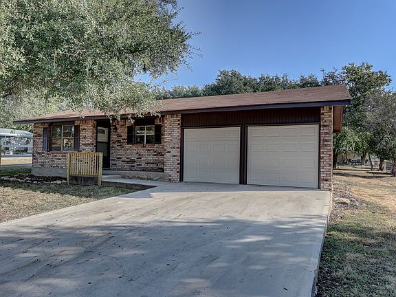 3rd image of 105 Palo Verde Dr