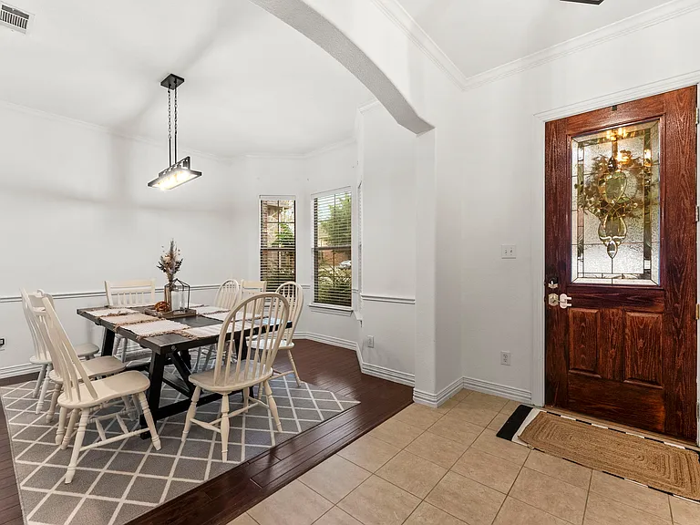 1478 Cambridge Dr — Photo 12