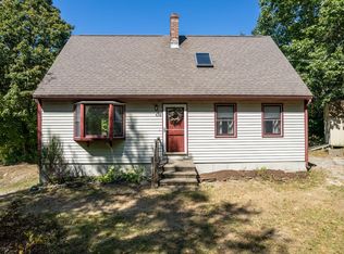 432 Davison Rd, Henniker, NH 03242