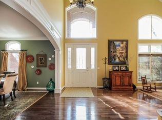 8242 Chatham Dr #40, Canton, MI 48187