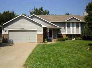 2527 Button Bush Cir, Derby, KS 67037