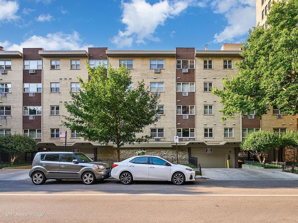 1st image of 420 W Aldine Ave APT 225