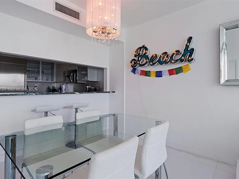 540 West Ave #513 — Photo 7